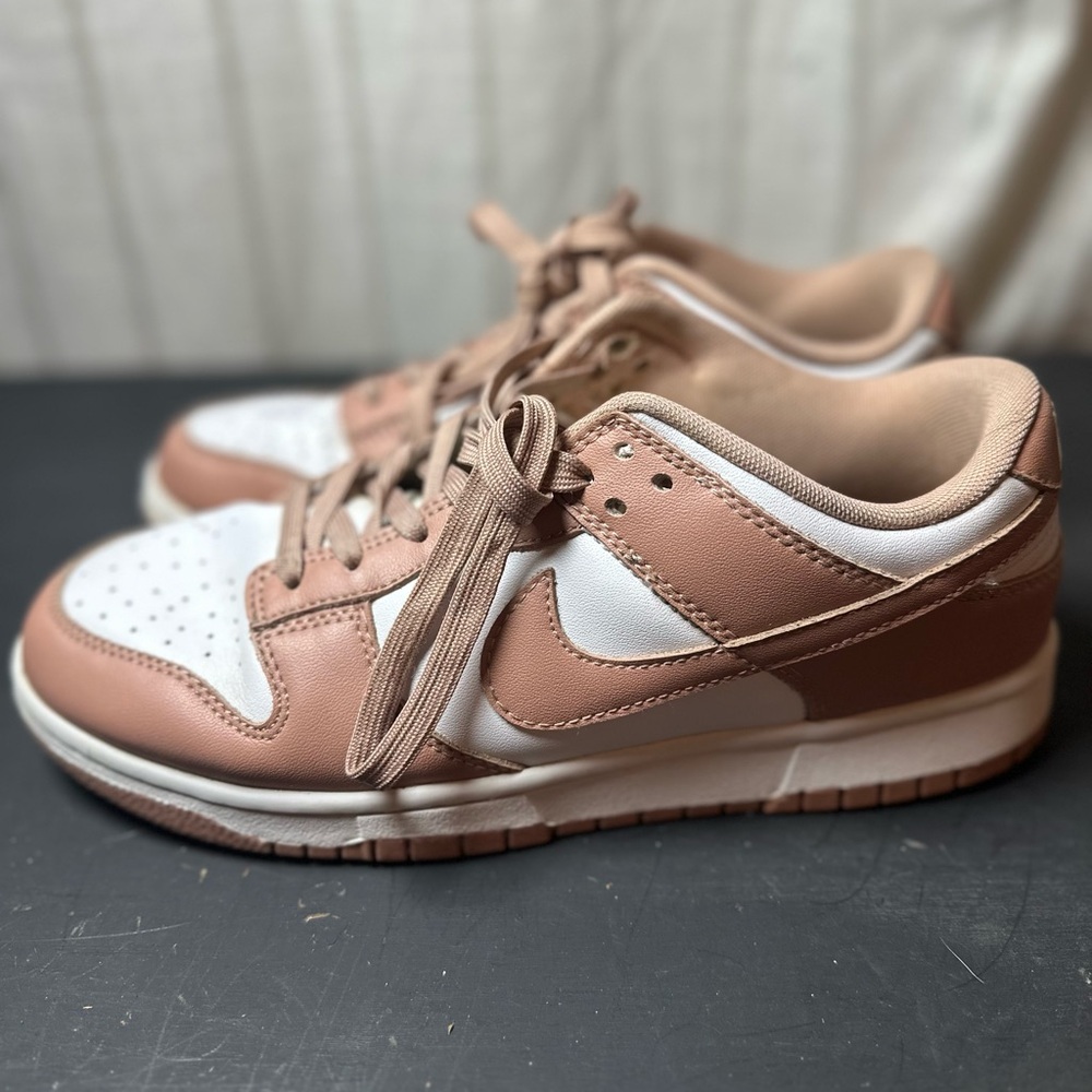 Nike Dunk Low Women's Shoes - Picture 3 of 4